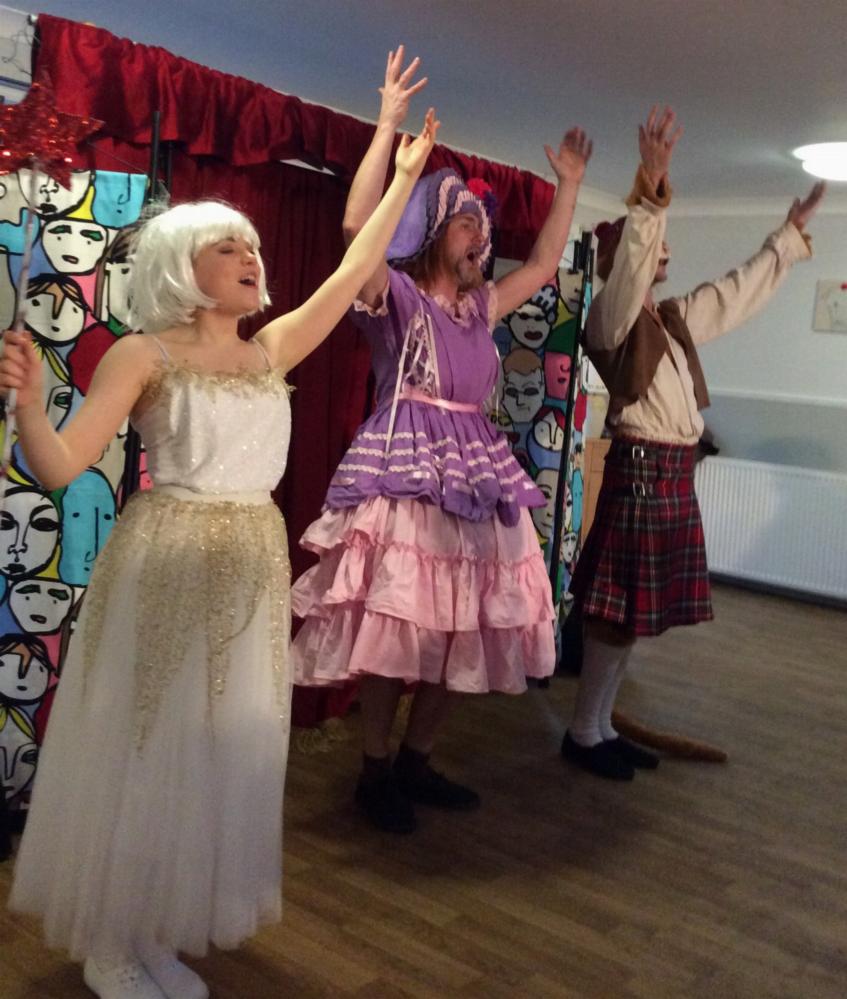 Caroline McKeown as ‘Fairy of the Castle’, Preston Clare as ‘Nicky-Dicky Whittington’ and Jack Douglas as ‘Tom Jones the Cat’