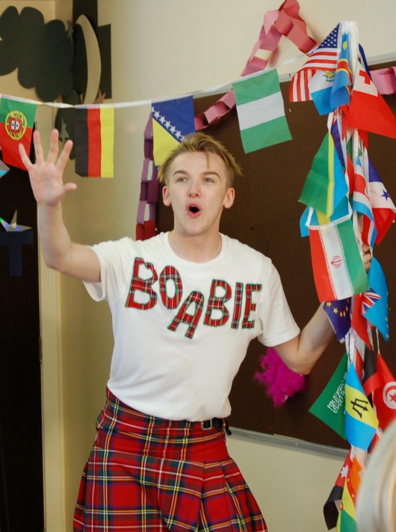 Ross McNally as Boaby