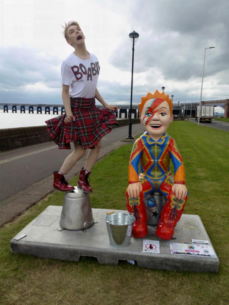 Ross McNally as 'Oor Boaby' meeting the 'David Bowie Oor Wullie' in Dundee